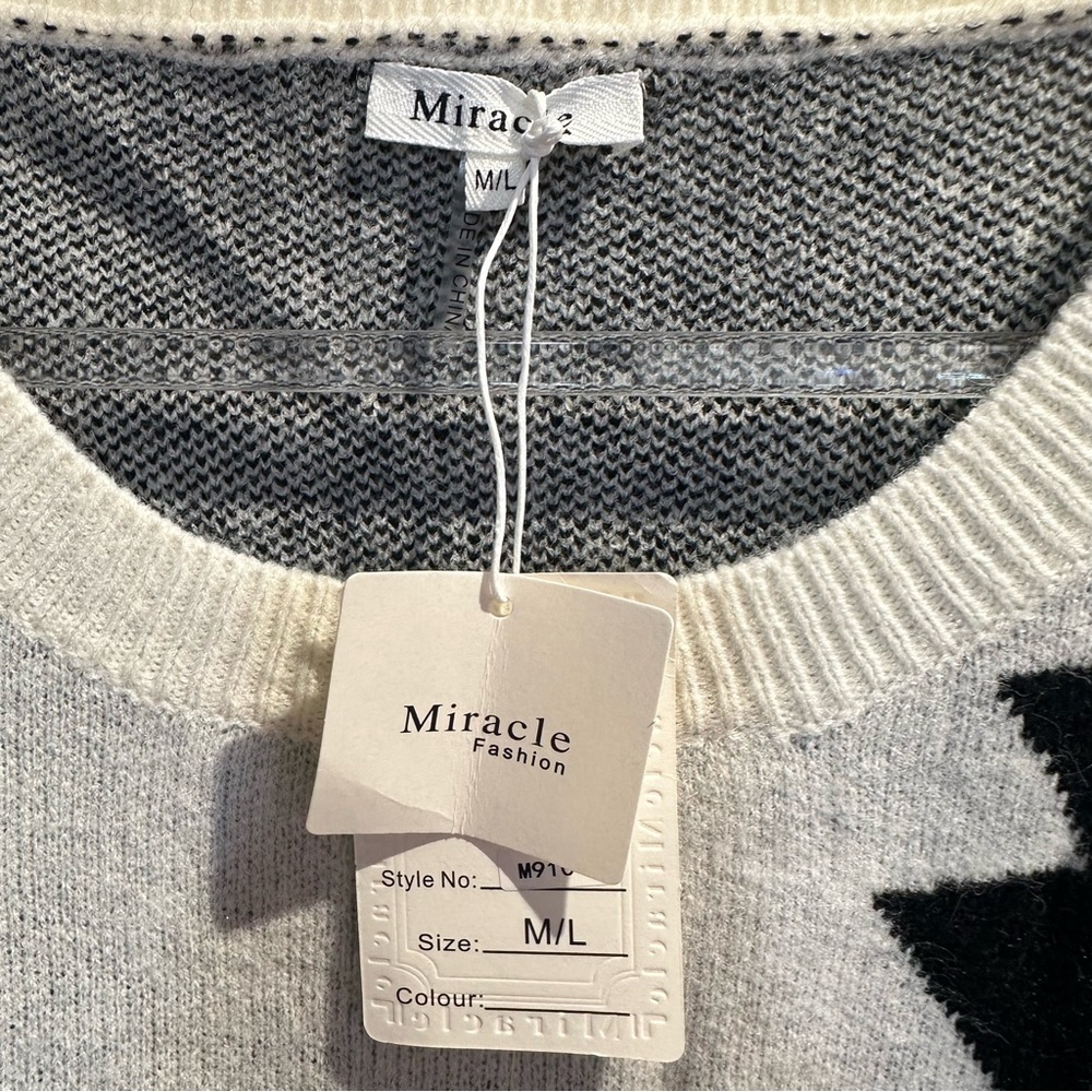 MIRACLE NWT Cozy Black and White Sweater - Picture 8 of 10